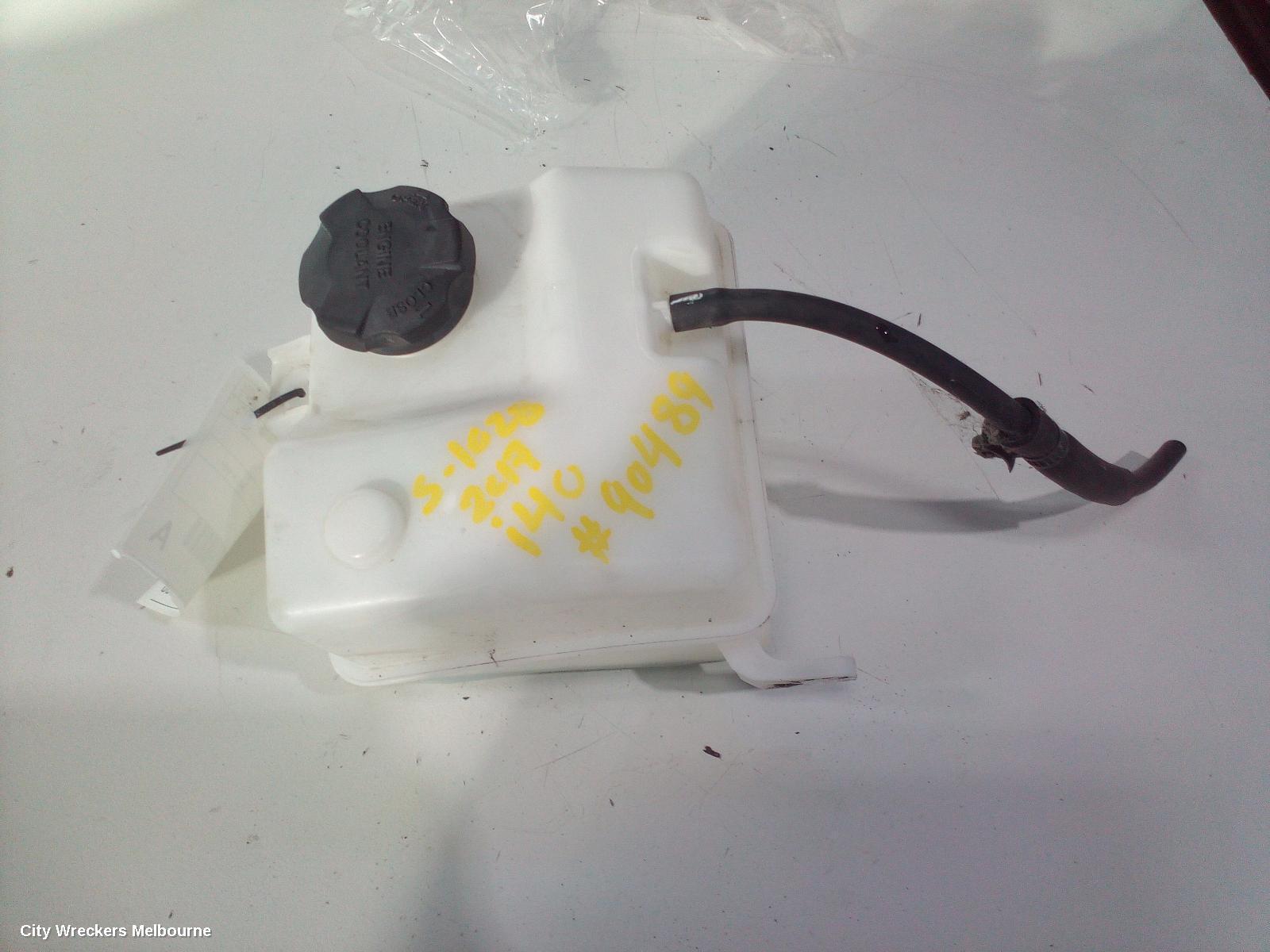 HYUNDAI I40 2017 Overflow Bottle