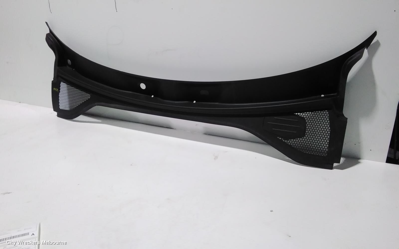 AUDI A3 2018 Plenum Chamber