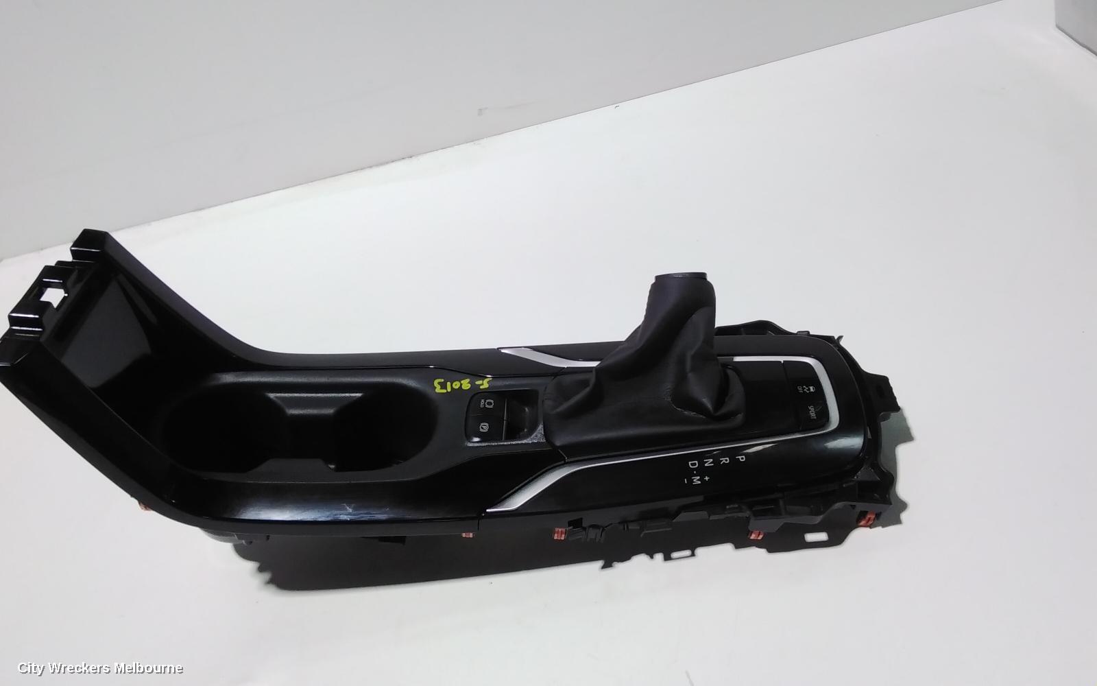 TOYOTA COROLLA 2019 Gear Stick/Shifter