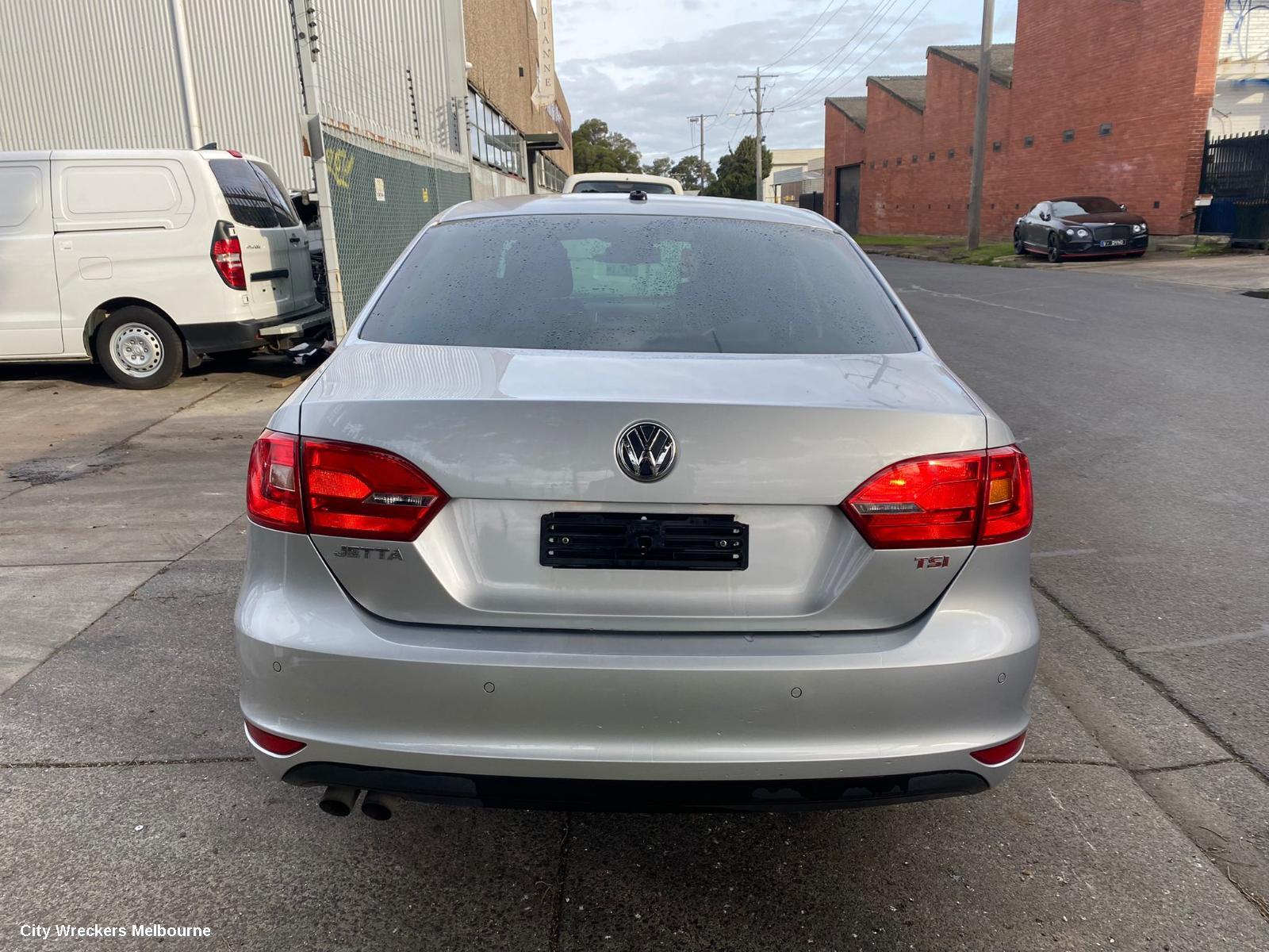 VOLKSWAGEN JETTA 2013 Rear Bumper