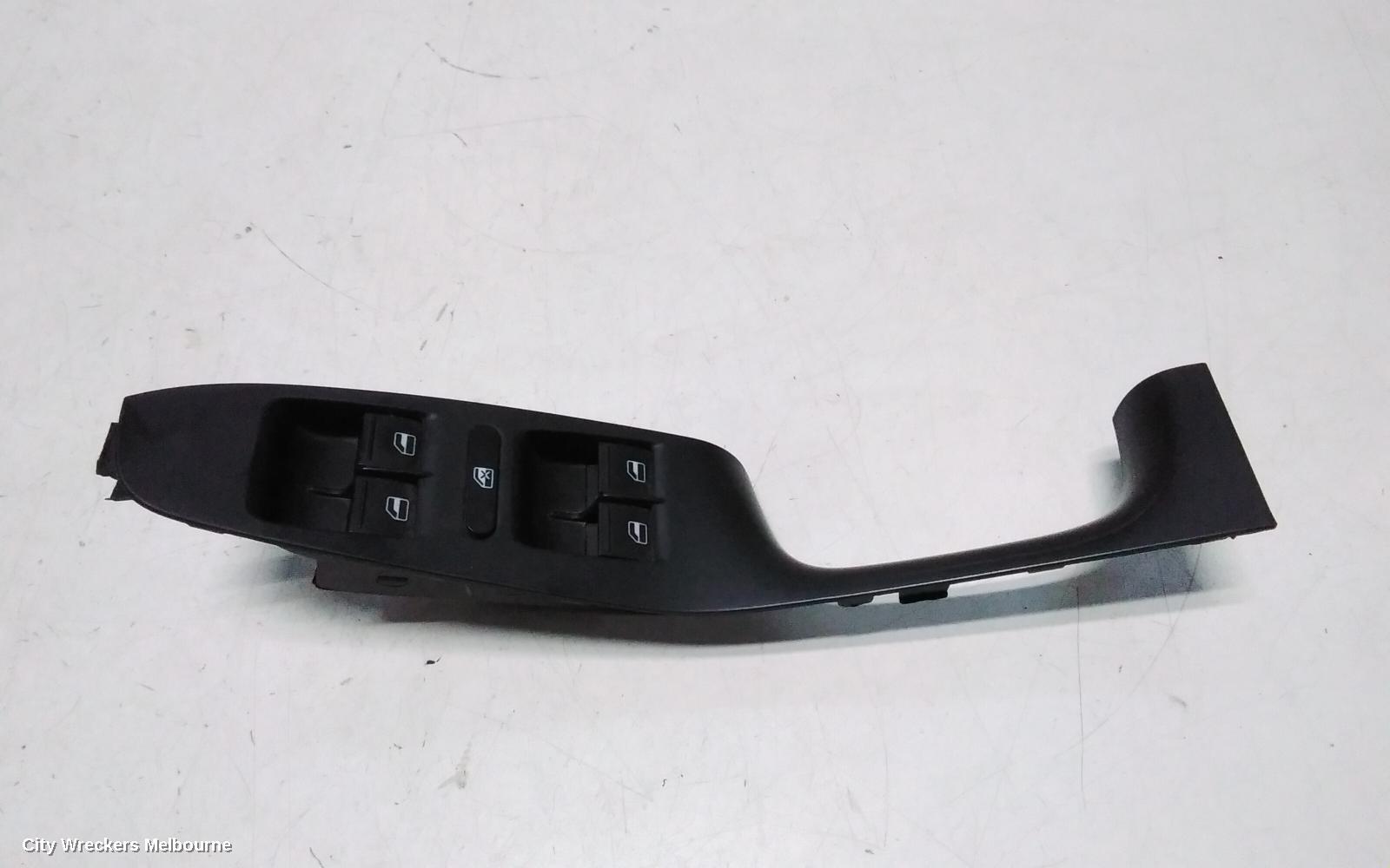 VOLKSWAGEN JETTA 2013 Pwr Dr Wind Switch