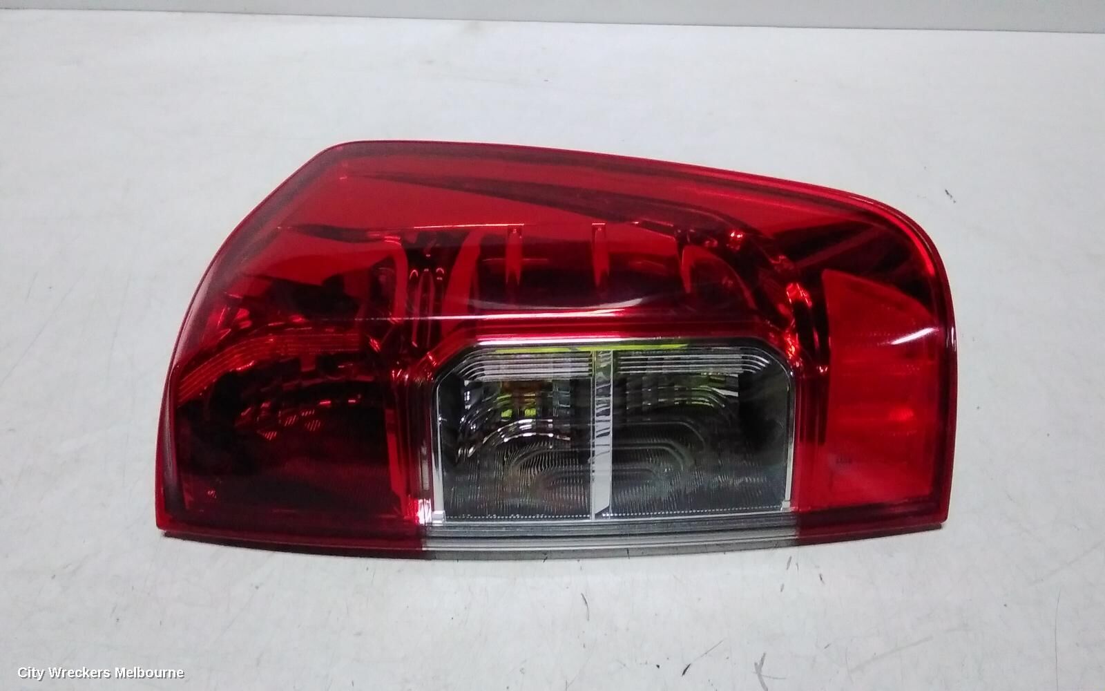 NISSAN NAVARA 2021 Right Taillight