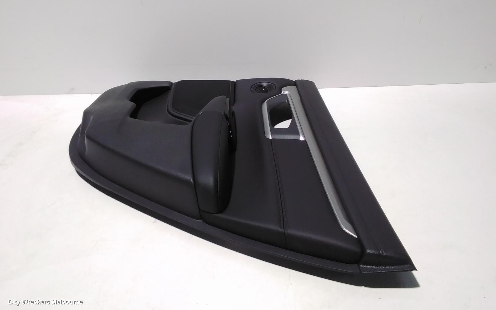 HONDA CRV 2021 Door Trim