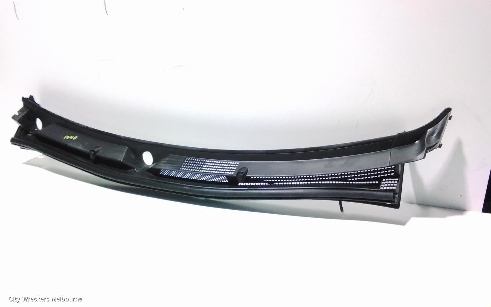 MITSUBISHI TRITON 2016 Plenum Chamber