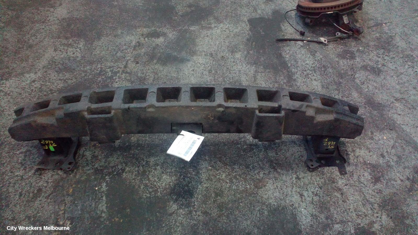 VOLKSWAGEN GOLF 2006 F/Bar Reinforc/Brack