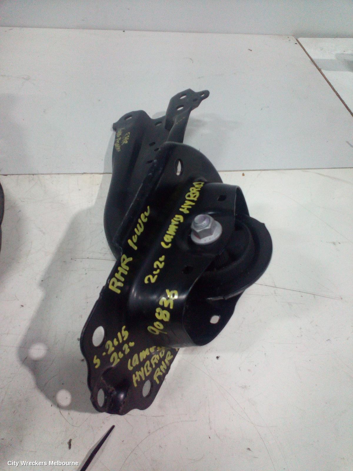 TOYOTA CAMRY 2020 Right Rear Trailing Arm