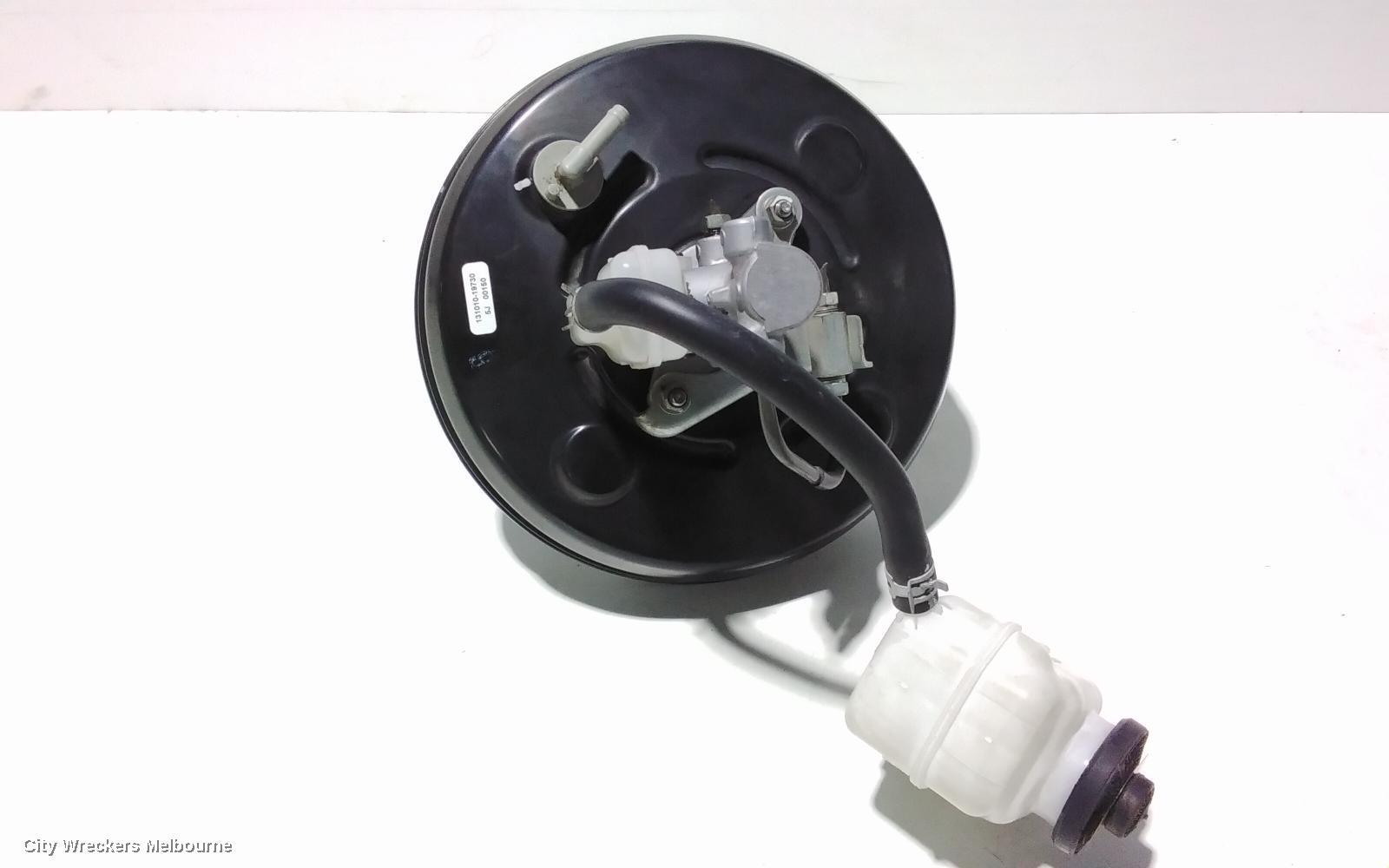 TOYOTA KLUGER 2015 Brake Booster