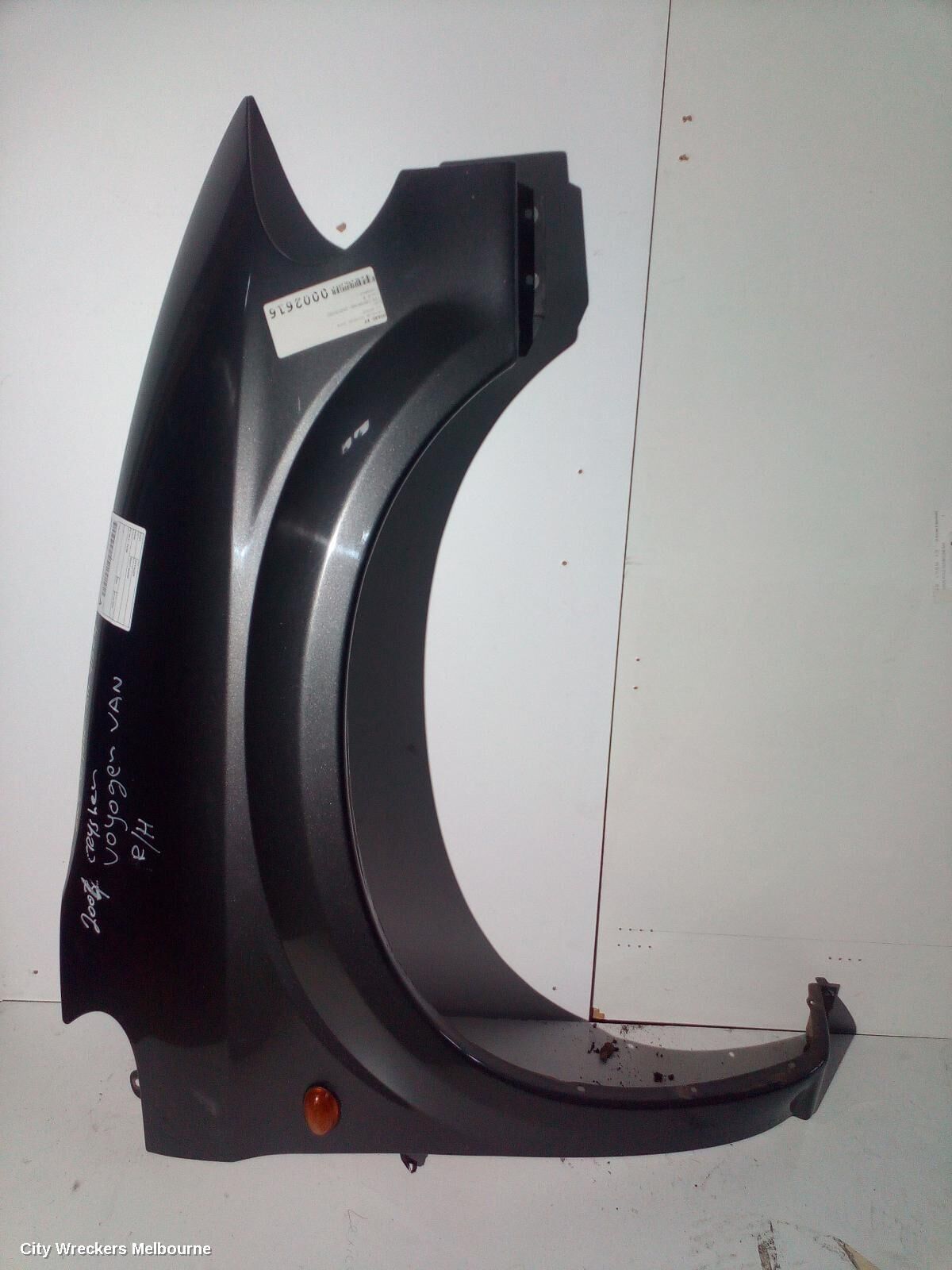 CHRYSLER VOYAGER 2004 Right Guard