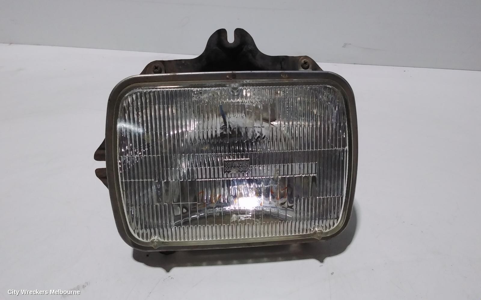 TOYOTA HILUX 2003 Left Headlamp
