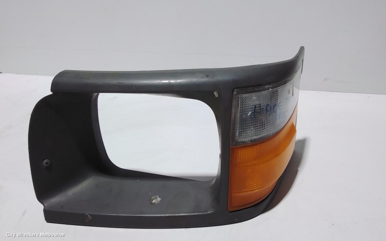 TOYOTA HIACE 2003 Left Indicator/Fog/Side