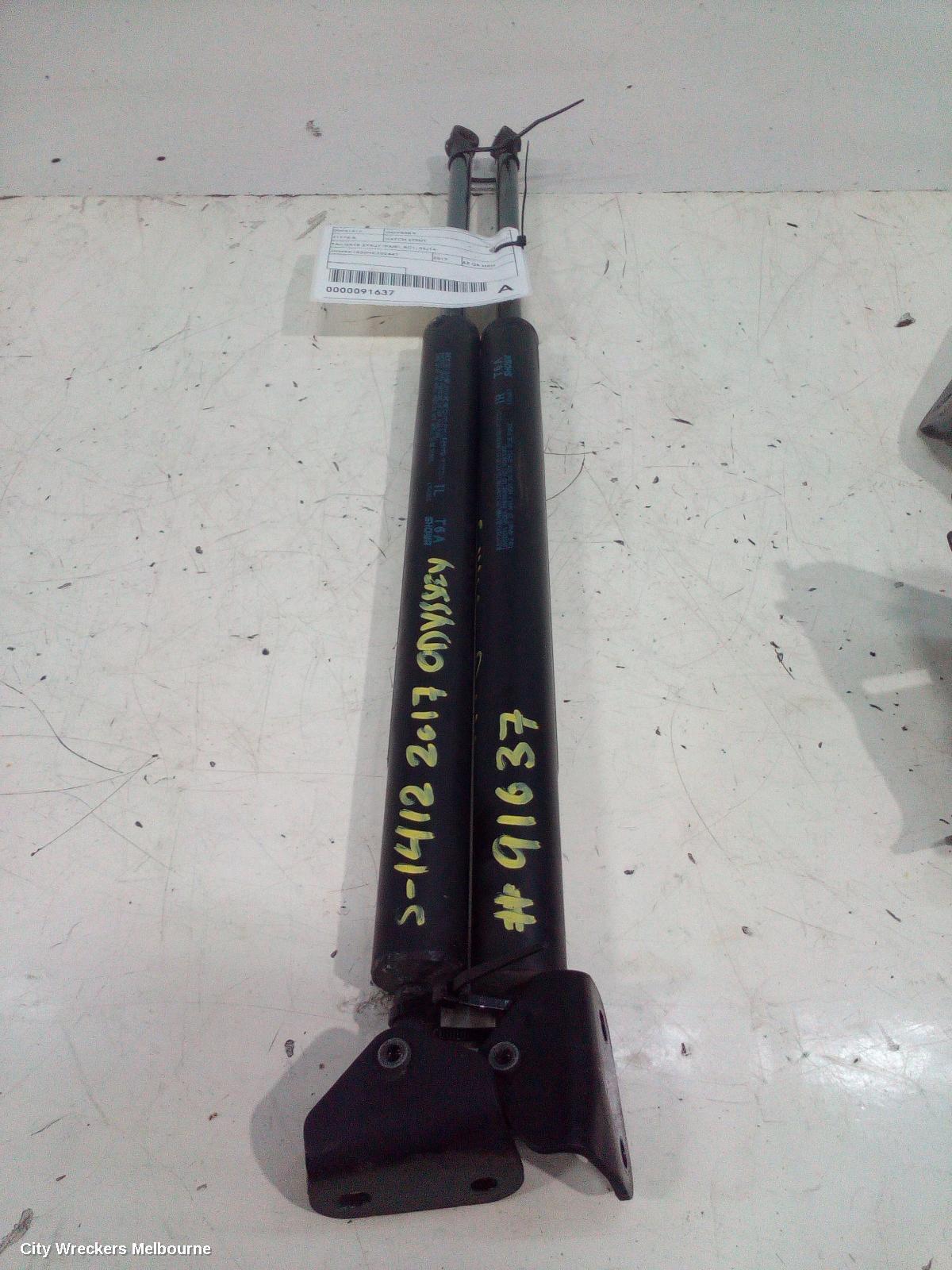 HONDA ODYSSEY 2017 Hatch Strut