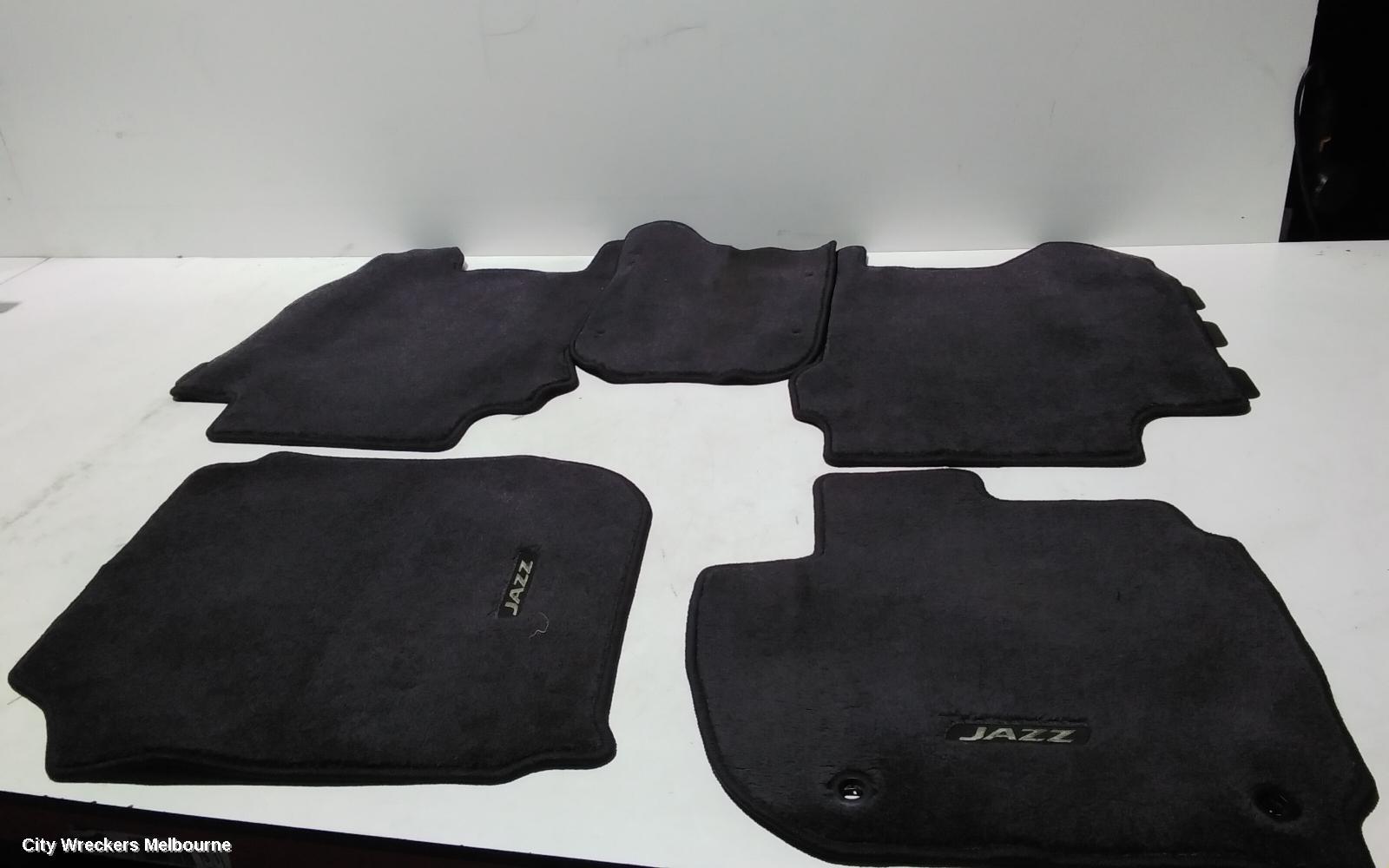 HONDA JAZZ 2017 Floor Mats