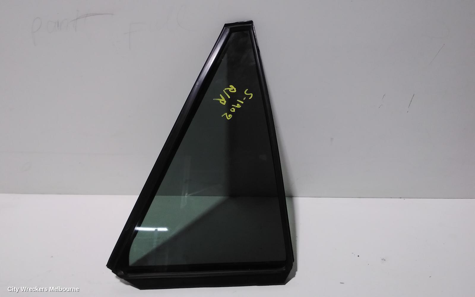 SUBARU OUTBACK 2016 Right Rear 1/4 Door Glass