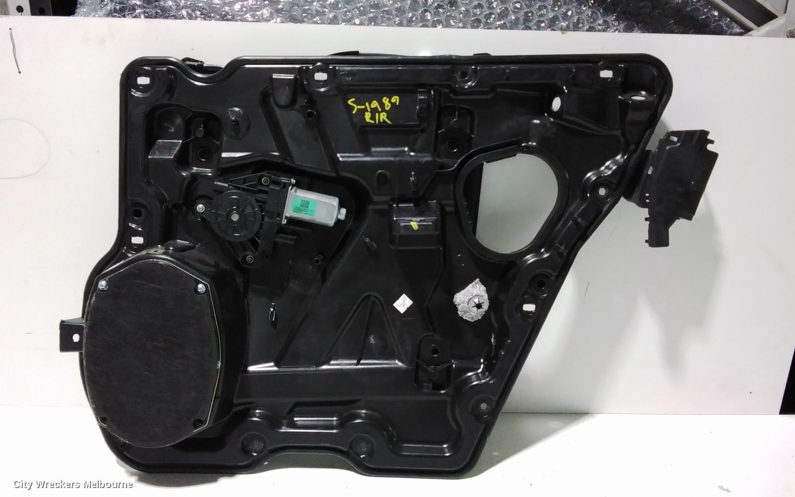 FIAT FREEMONT 2015 Right Rear Wnd Reg/Motor
