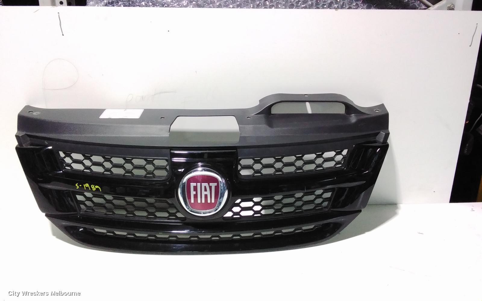 FIAT FREEMONT 2015 Grille