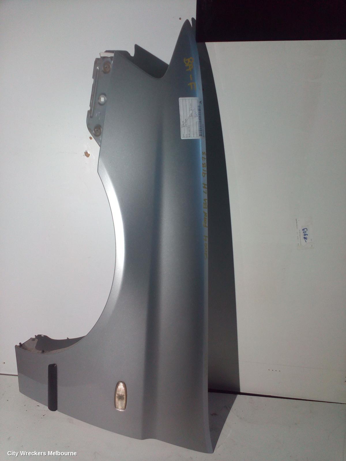FORD FALCON 2004 Left Guard