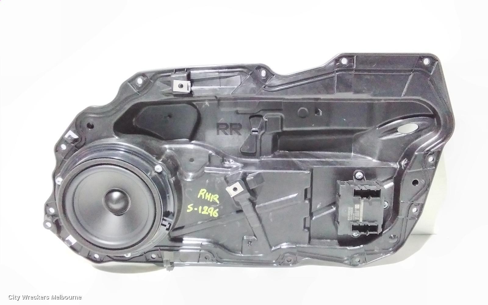 LAND ROVER DISCOVERY SPORT 2016 SPEAKER