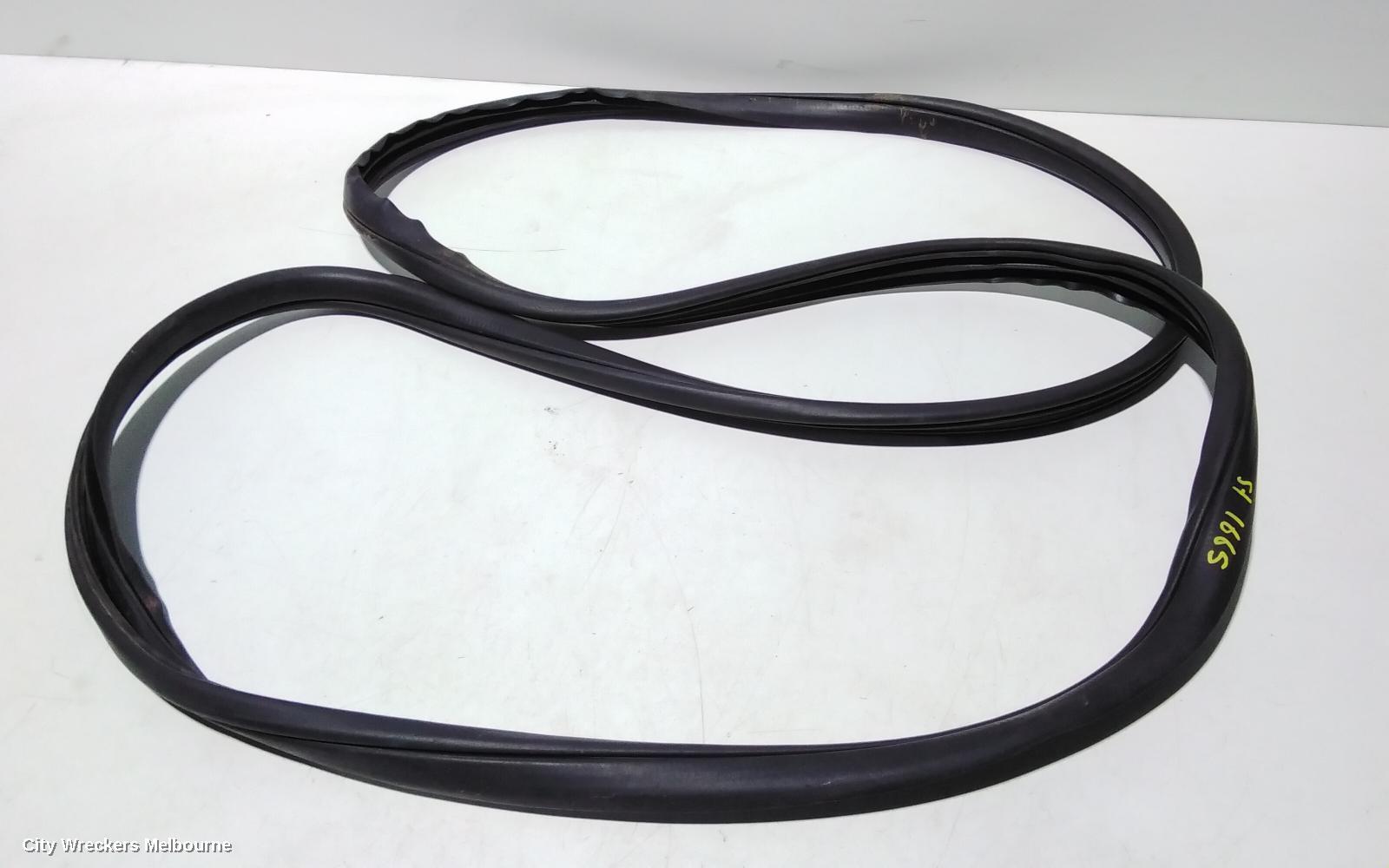 FORD RANGER 2016 Door/Tailgate Seal