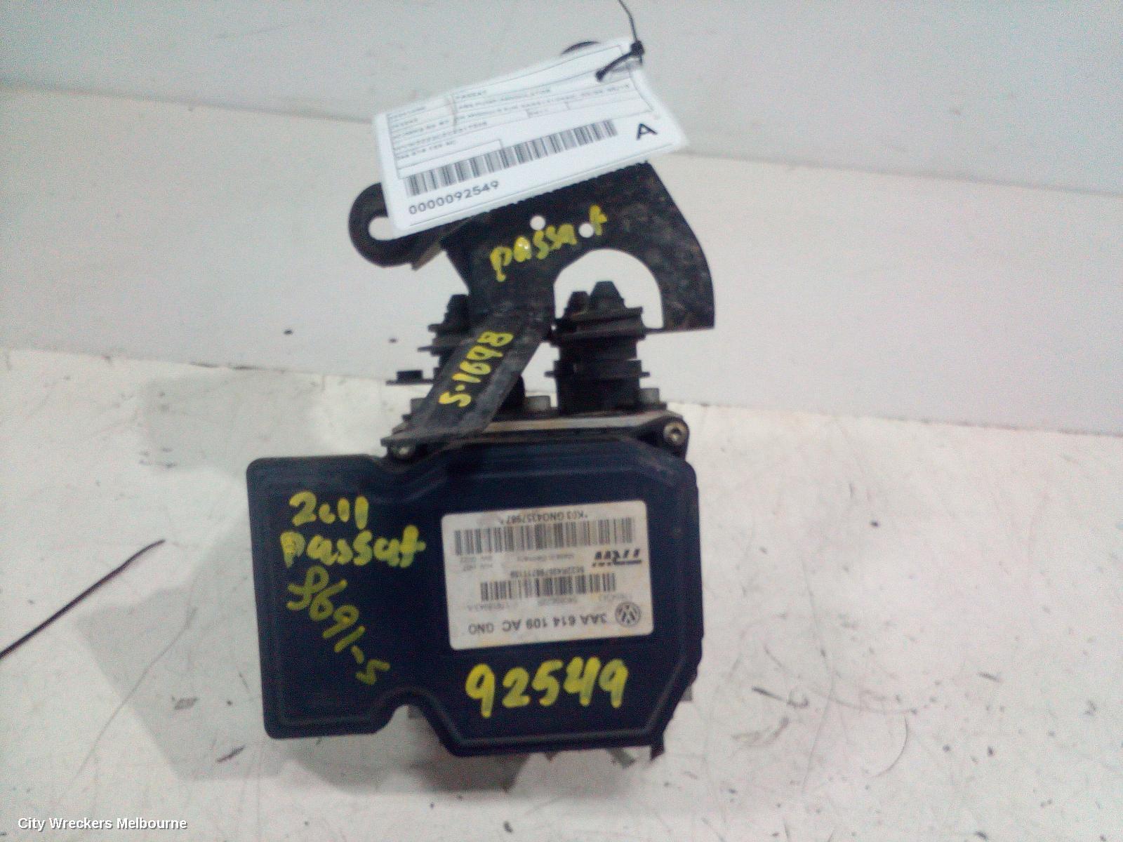 VOLKSWAGEN PASSAT 2011 Abs Pump/Modulator