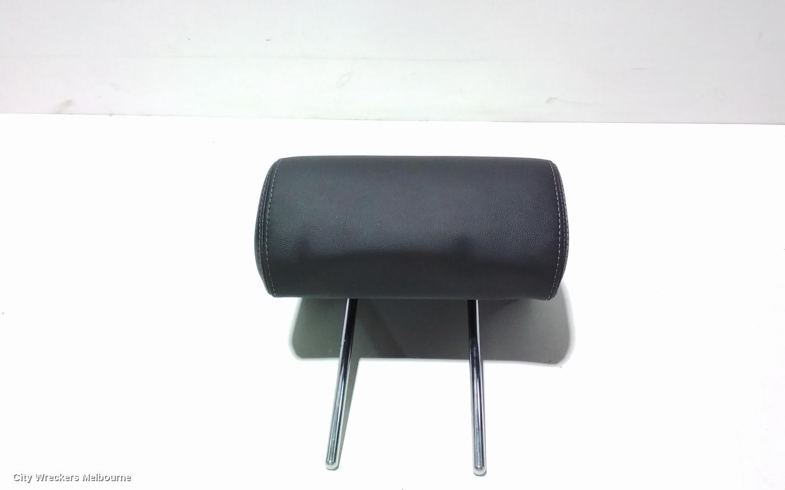 KIA SORENTO 2018 Headrest