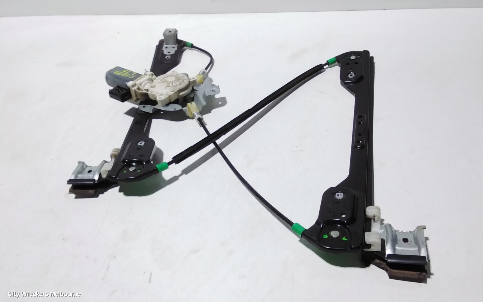 CHRYSLER 300C 2007 Left Front Window Reg/Motor