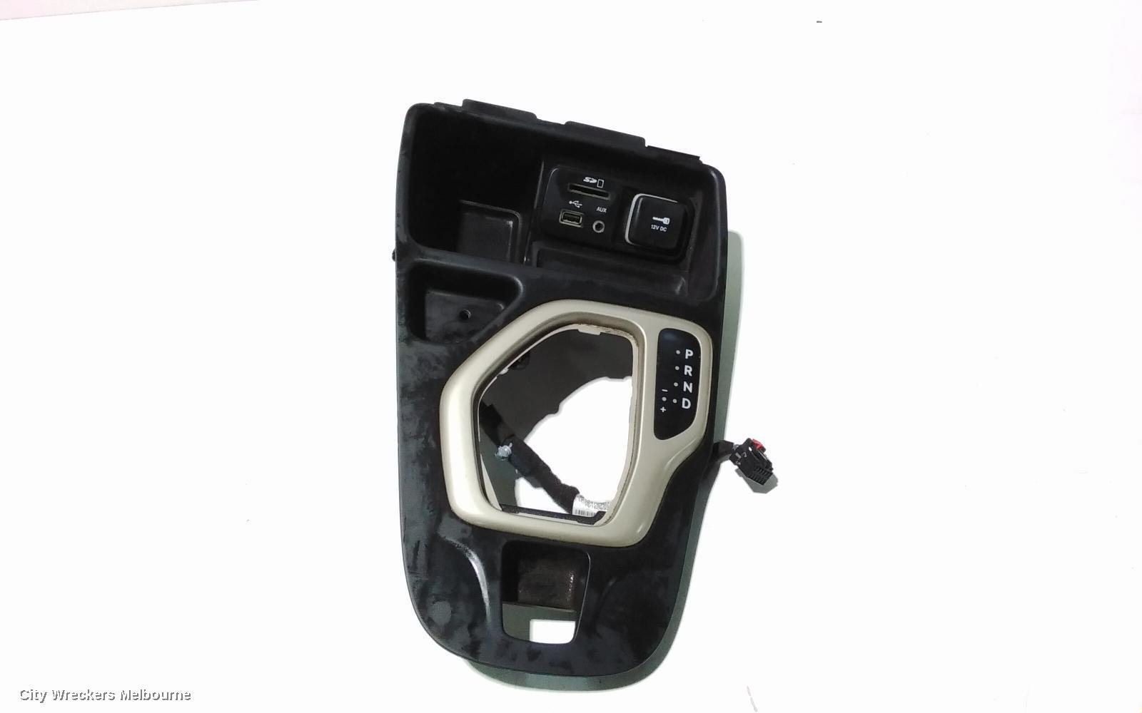 JEEP CHEROKEE 2015 Gear Stick/Shifter