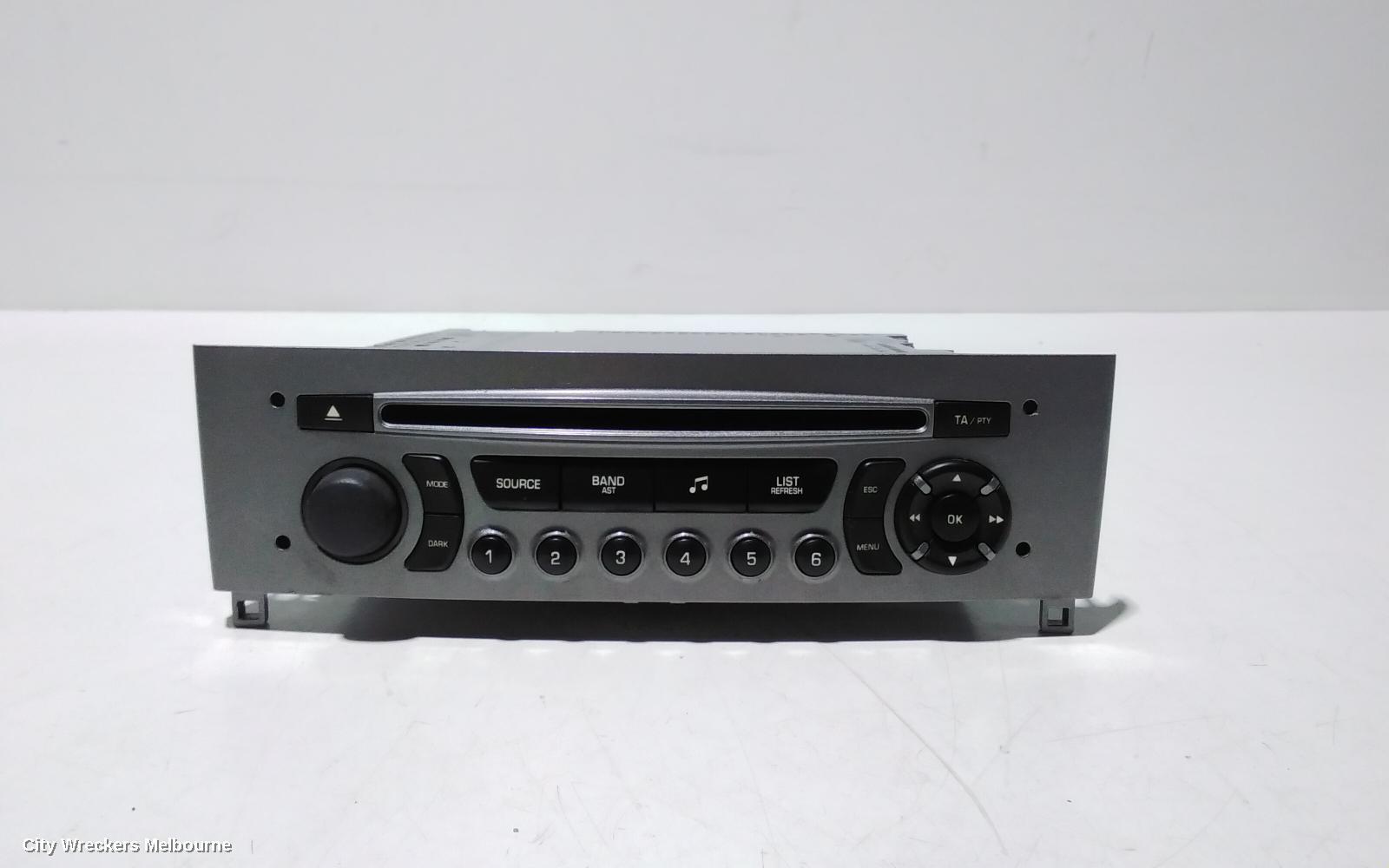 GENUINE 2009 PEUGEOT 308 S RADIO CD PLAYER ONLY WITHOUT CODE
