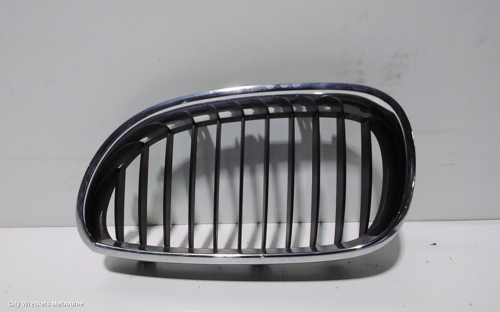 BMW 5 SERIES 2008 Grille