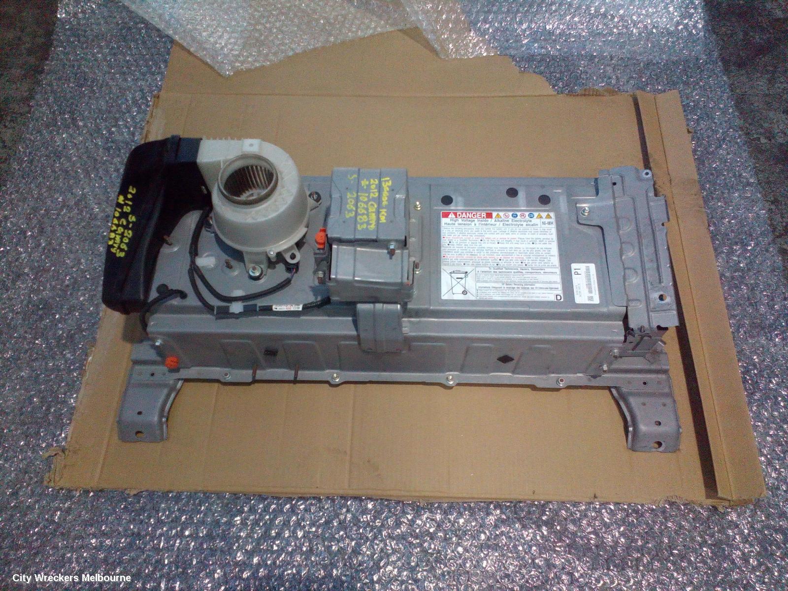 TOYOTA CAMRY 2012 Battery