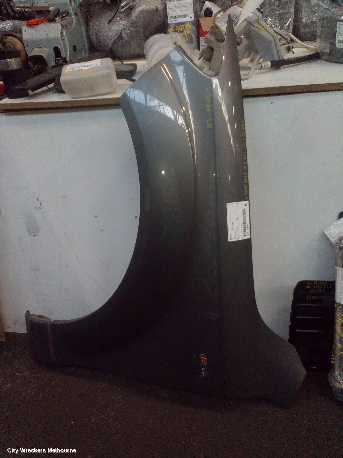 AUDI Q7 2013 Left Guard
