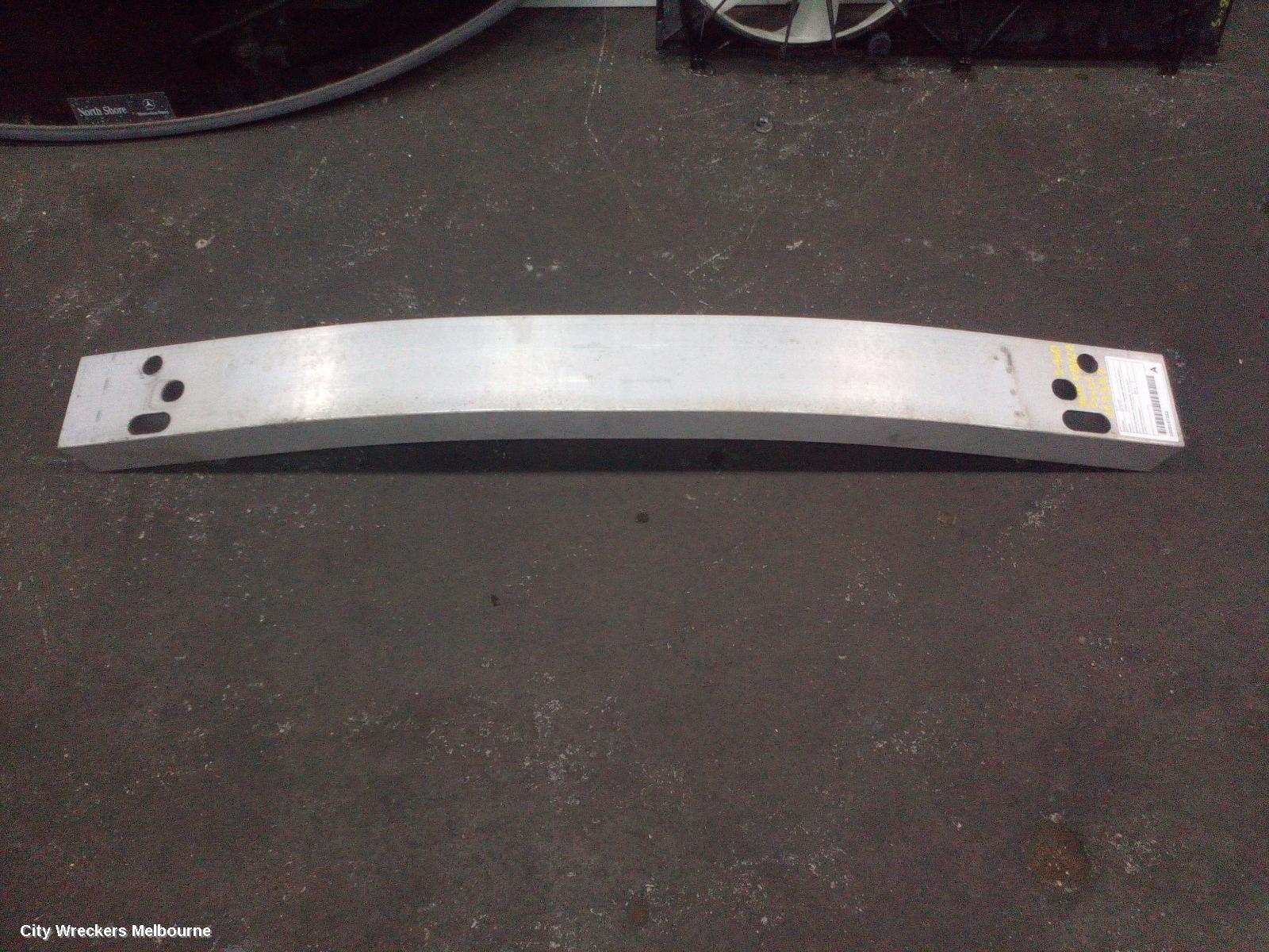 TOYOTA KLUGER 2014 F/Bar Reinforc/Brack