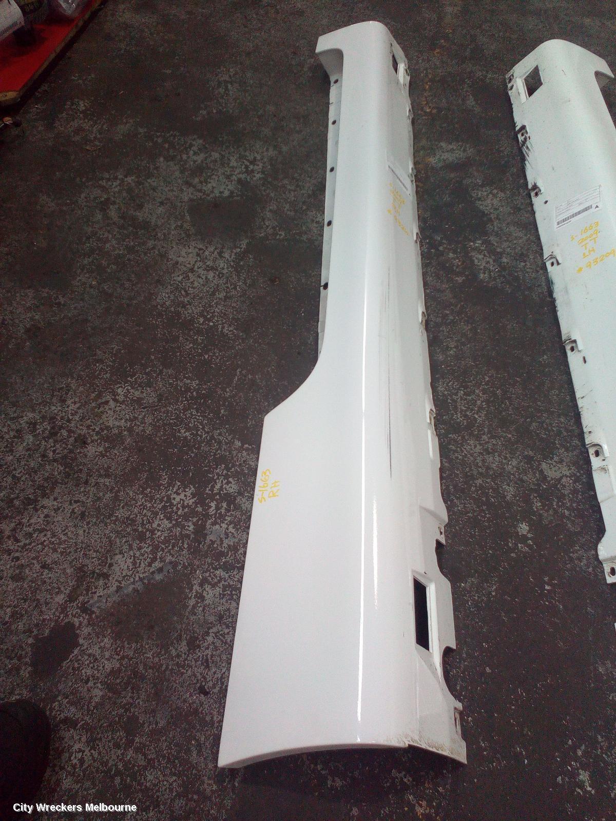 AUDI TT 2009 Side Step/Skirt