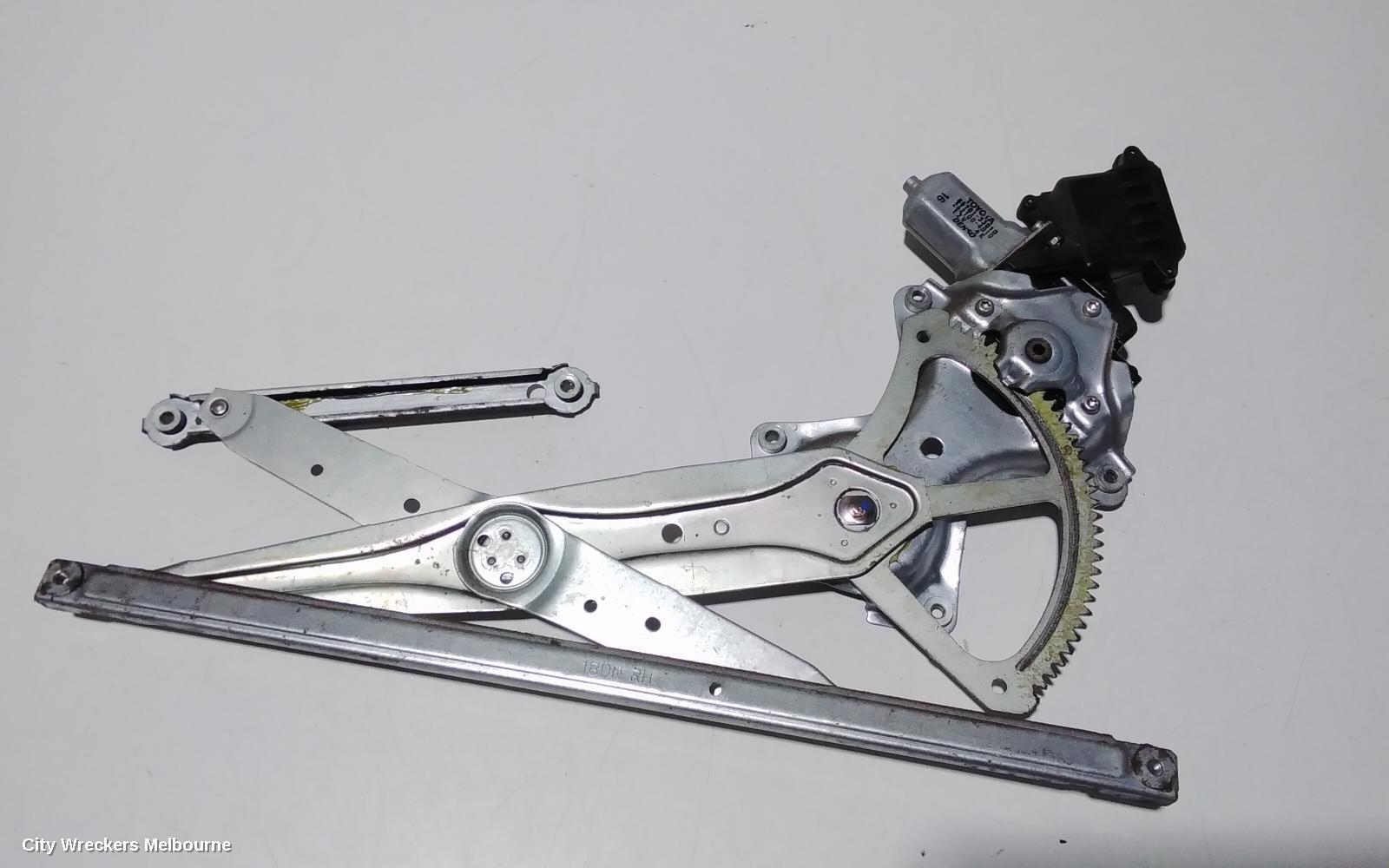 TOYOTA COROLLA 2008 Right Front Window Reg/Motor
