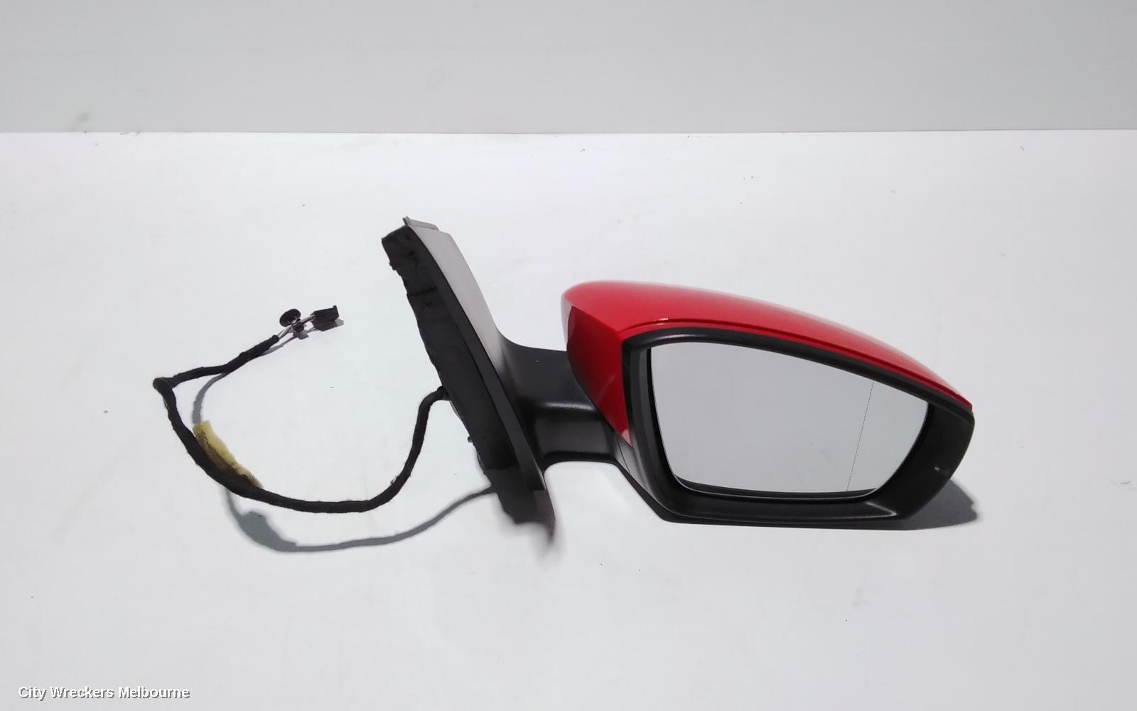 VOLKSWAGEN POLO 2010 Right Door Mirror