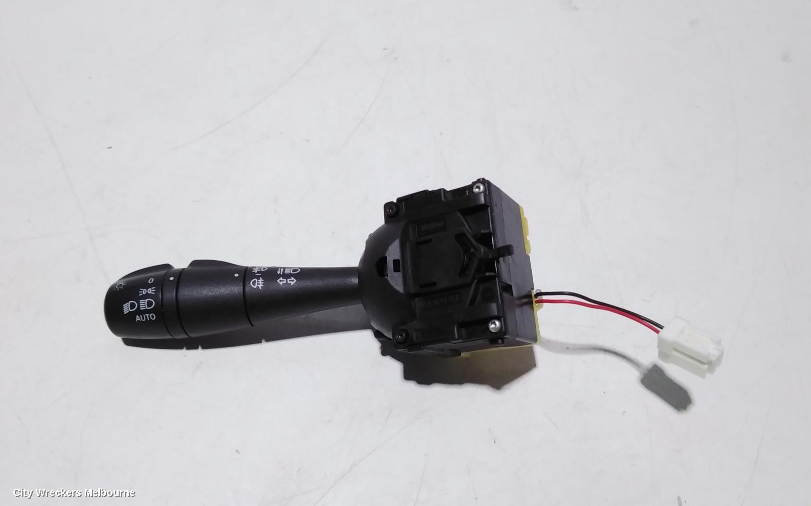 RENAULT CLIO 2014 Combination Switch