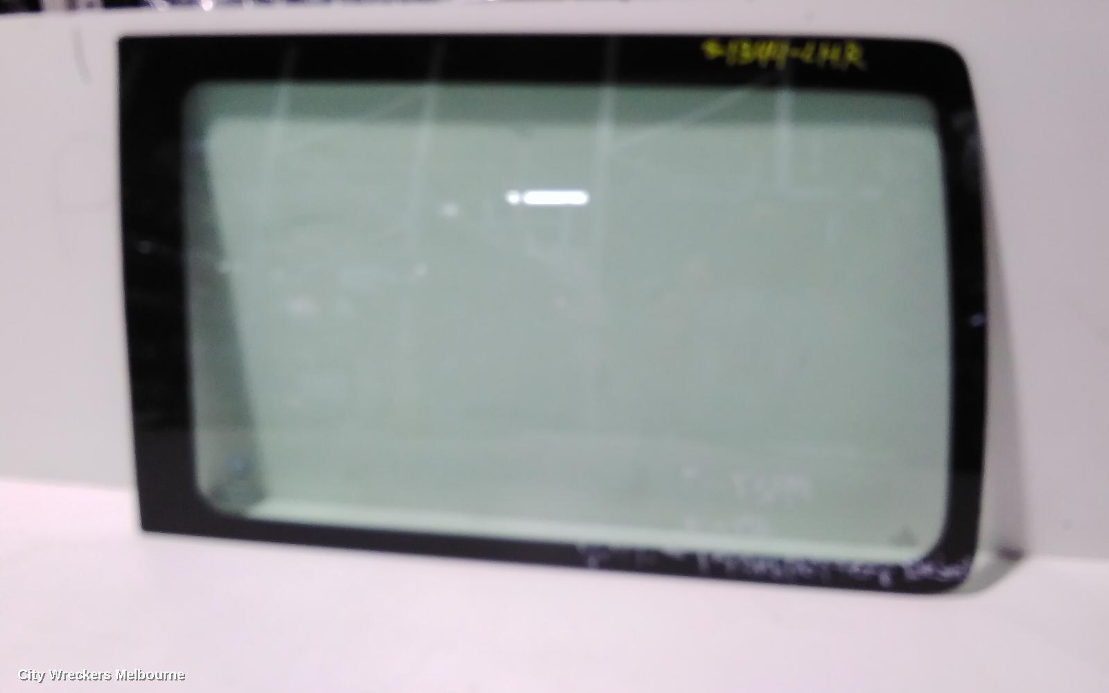 VOLKSWAGEN TRANSPORTER 2017 Left Rear Side Glass