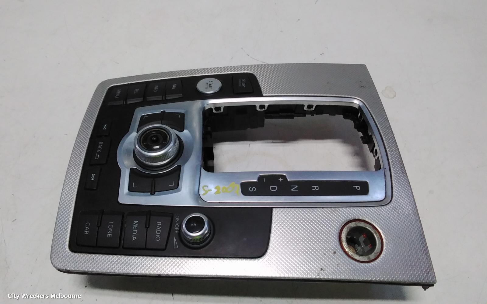 AUDI Q7 2013 Radio/Cd/Dvd/Sat/Tv