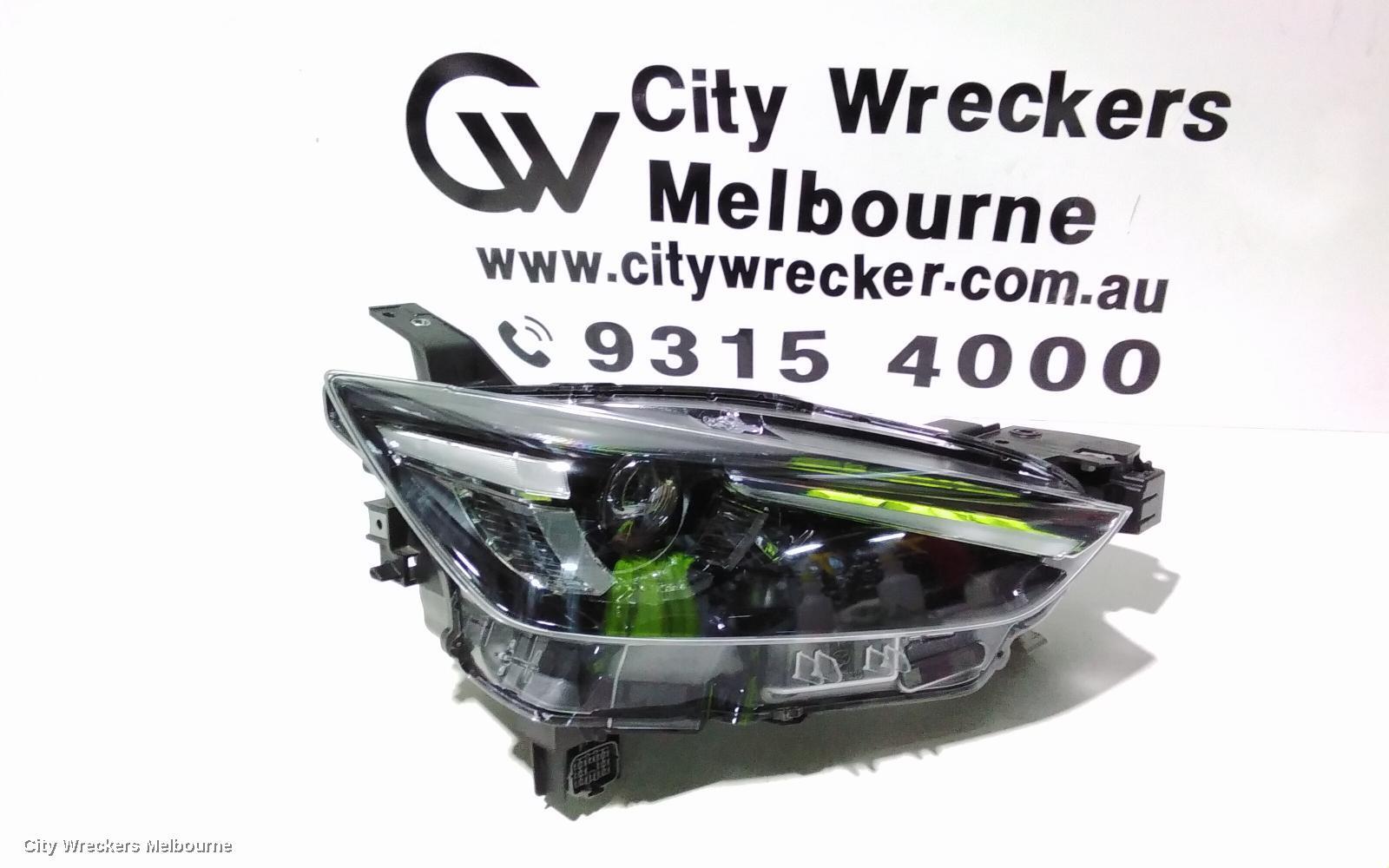MAZDA CX3 2021 Right Headlamp