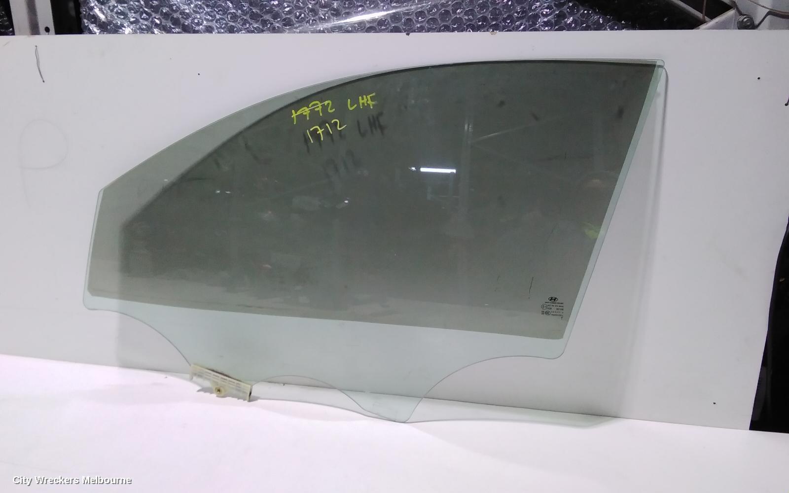HYUNDAI TUCSON 2017 Left Front Door Window