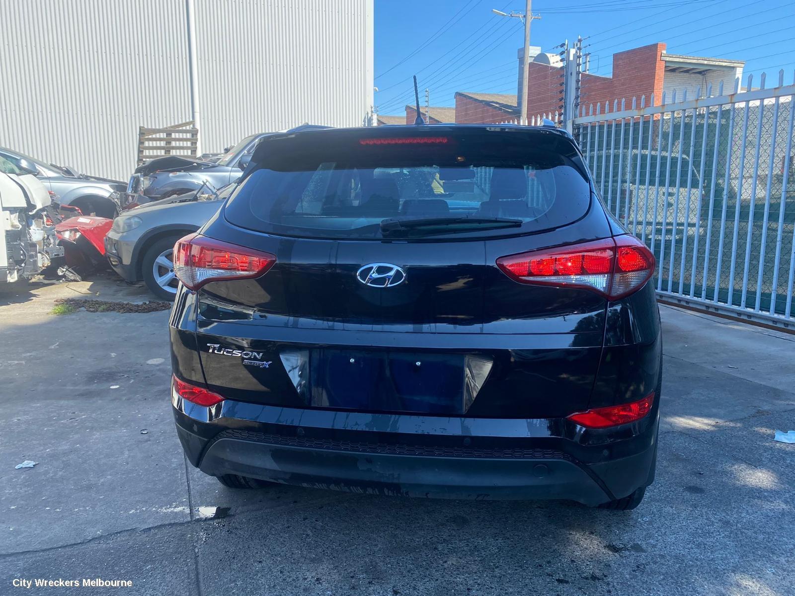 HYUNDAI TUCSON 2017 Left Front Window Reg/Motor