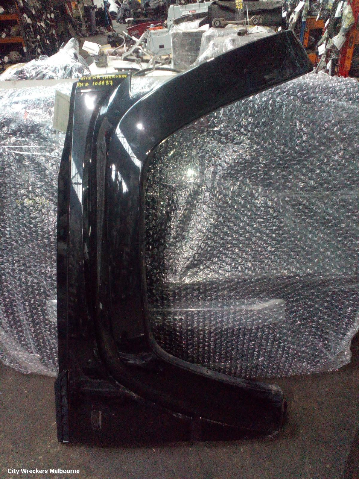 JEEP CHEROKEE 2012 Right Guard